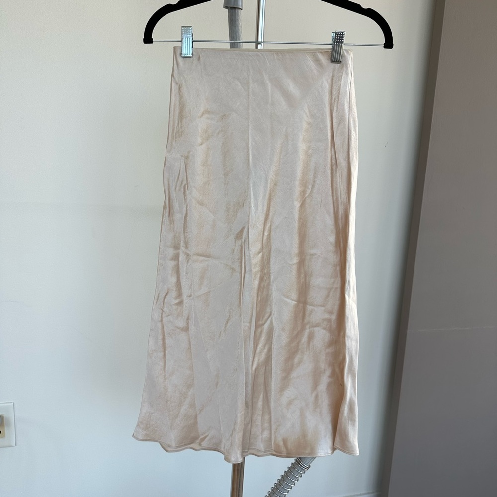 Babaton Silky MIDI Skirt in XS - Picture 1 of 4